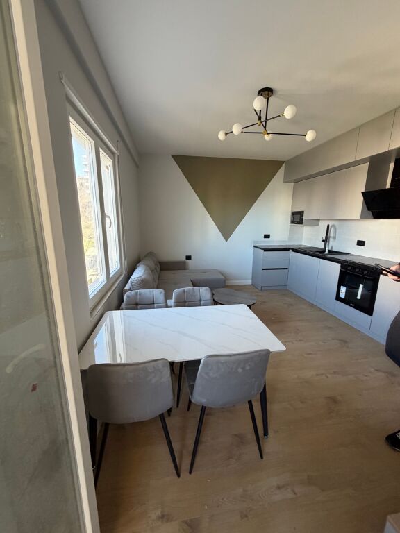 🏡 Appartamento 1+1 in vendita a Shkëmbin e Kavajës