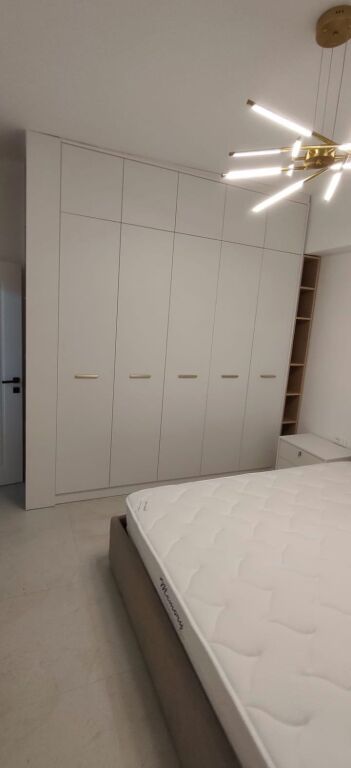 Affittasi 2+1, Durrës