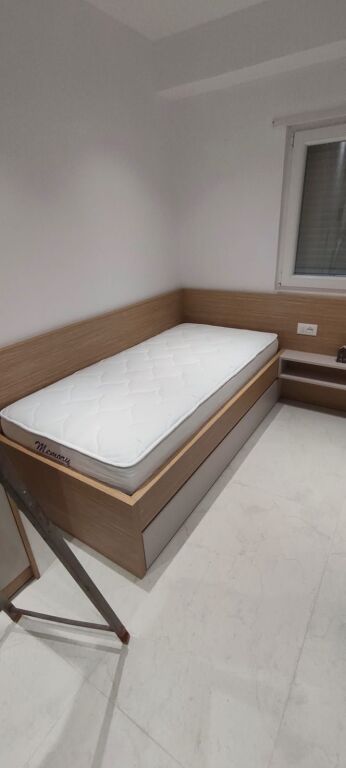 Affittasi 2+1, Durrës