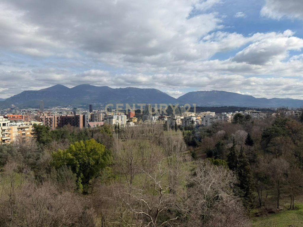 APARTAMENT 1+1 ME VERANDE 90 M2 PER SHITJE NE KAT 5