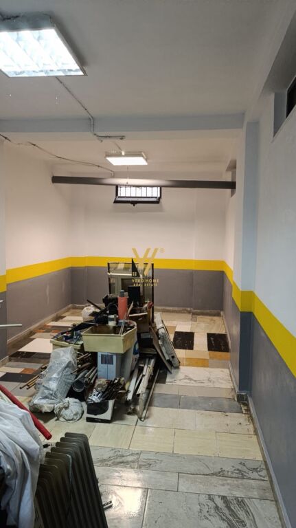 GARAGE IN VENDITA 35 M2 A KOMUNA E PARISIT 35.000 EURO