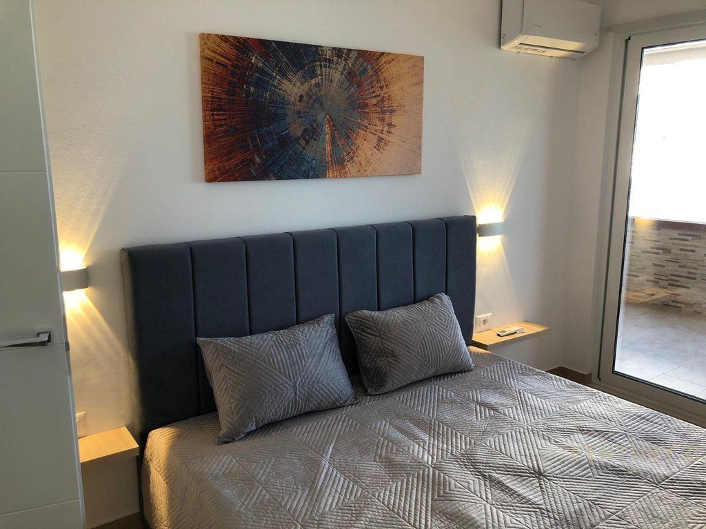 SHITET APARTAMENT 1+1 TEK UJI I FTOHTE NE VLORE