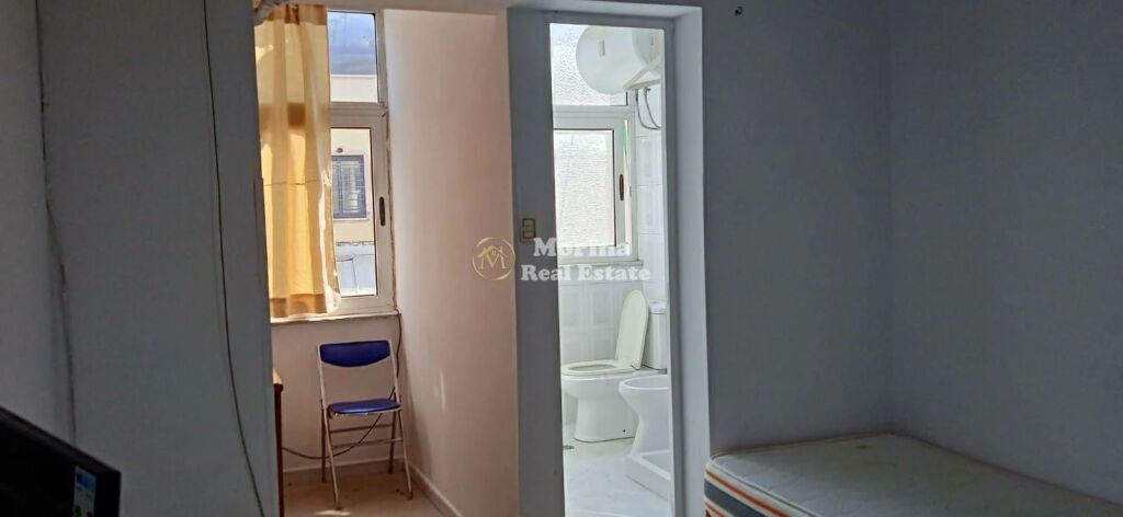 Affitto | Monolocale | Viale Zogu I | 350 €/mese