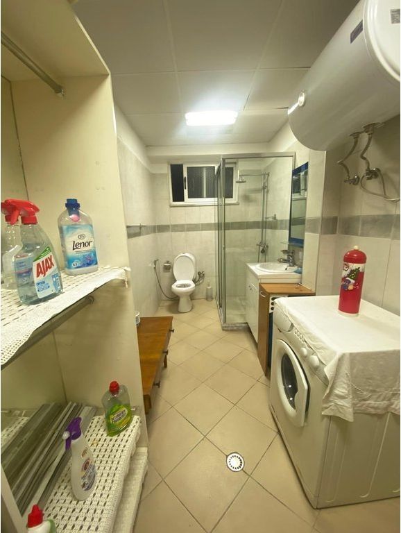 AFFITTASI APPARTAMENTO 3+1+2 IN VIA SAMI FRASHERI