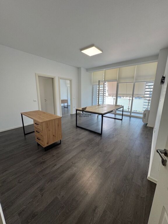 OFFICE FOR RENT 140 M2 PARIS COMMUNE 1500 EURO