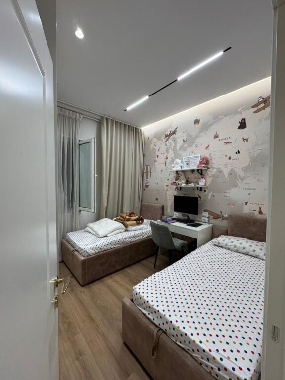 Apartament me qira 3+1+2+parkim+depo te Rezidenca 3D