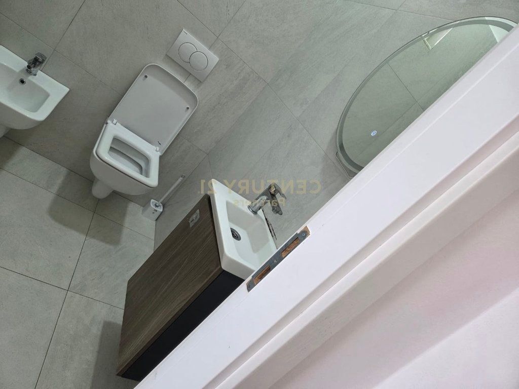 Kombinat - Private house 2+1 for rent