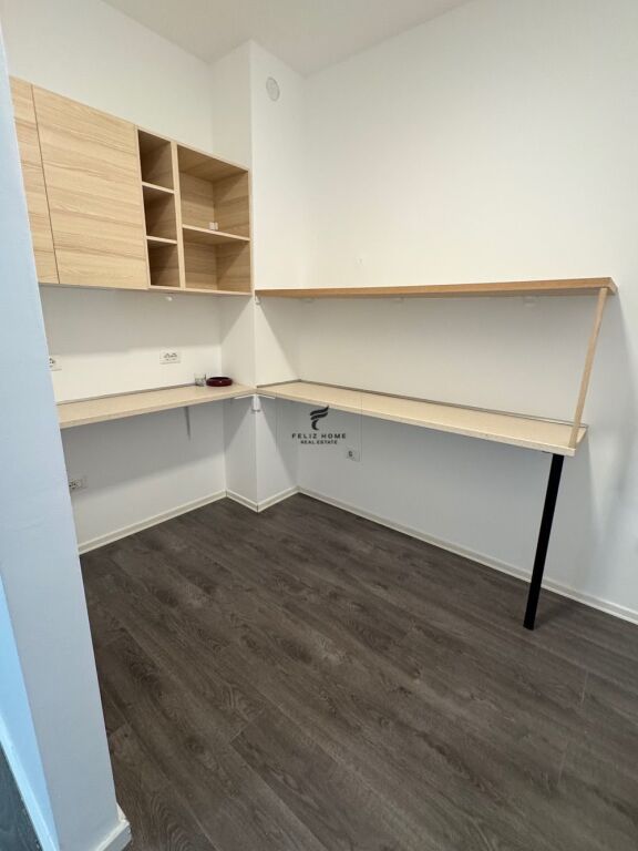 OFFICE FOR RENT 140 M2 PARIS COMMUNE 1500 EURO