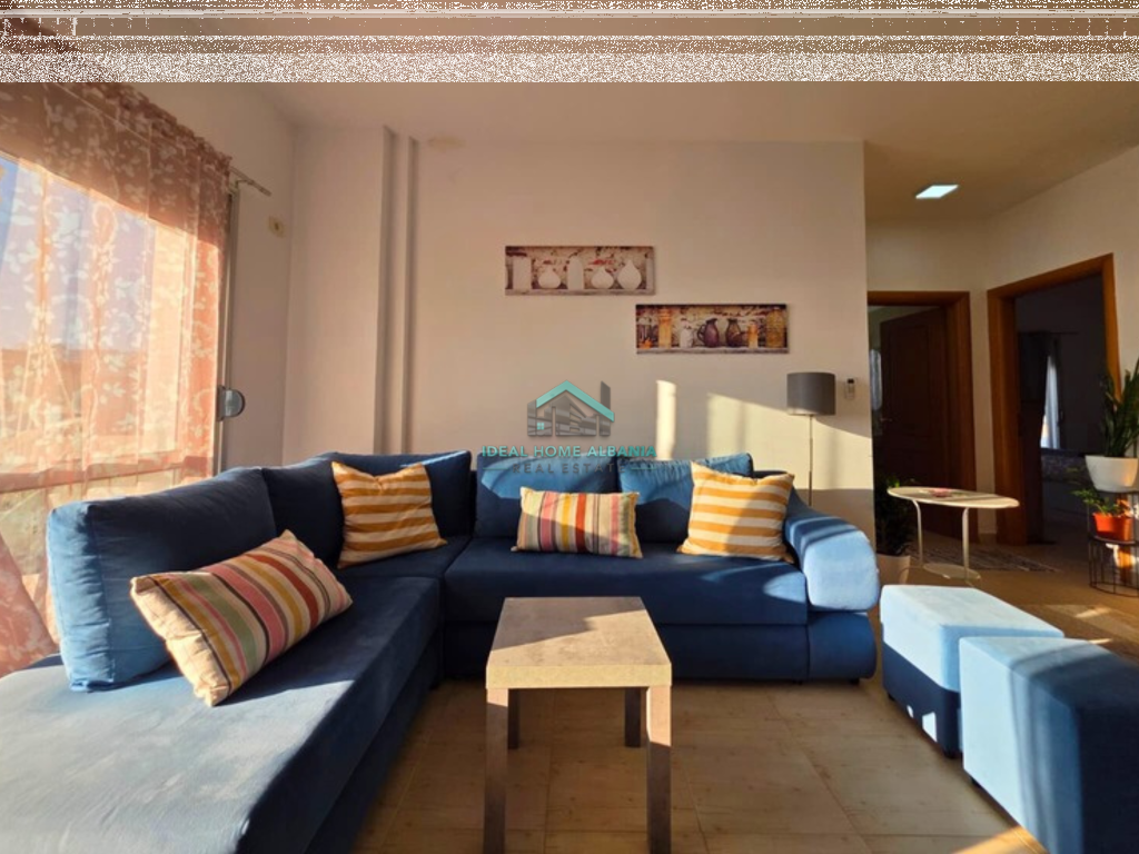 Appartamento 2+1+2 in Vendita – Piano Superiore, Lungomare, Vlore.