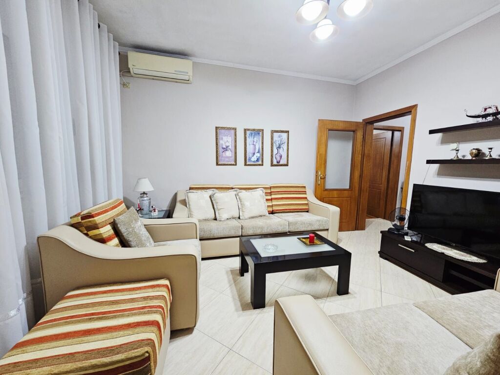 Apartament 2+1 per qera tek Ambasada Amerikane!