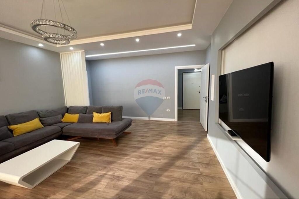 Apartament për Shitje  2+1+2– Rruga e Thesarit, Fresk, Tiranë