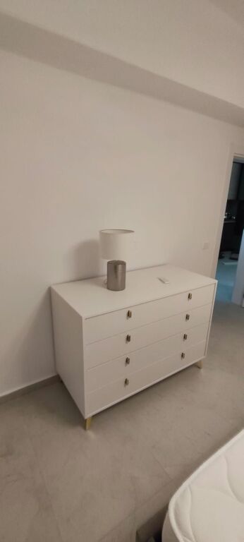 Affittasi 2+1, Durrës