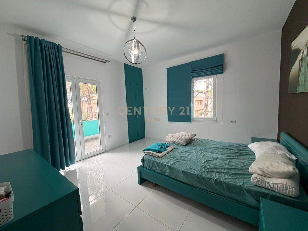 3-storey Villa For Sale in Qerret! 1,000,000 €