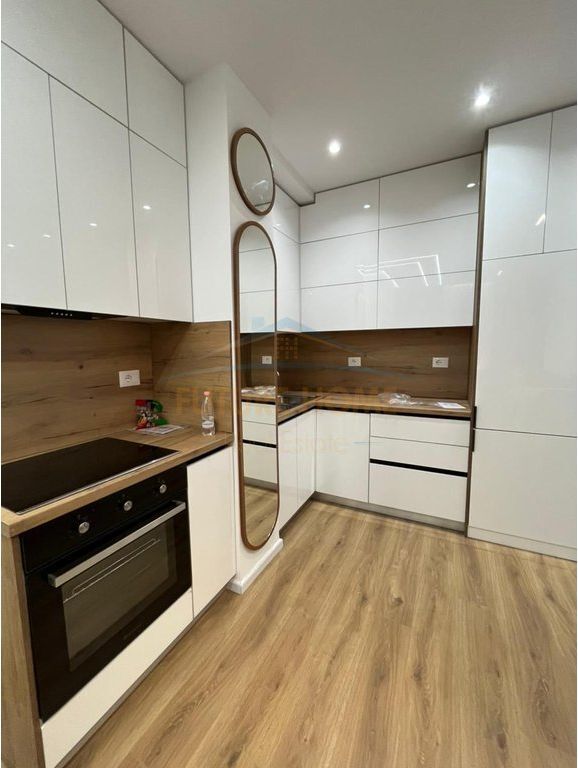 JEPET ME QERA APARTAMENT 2+1+POST , KOMPLEKSI KADIU, ALI DEM  