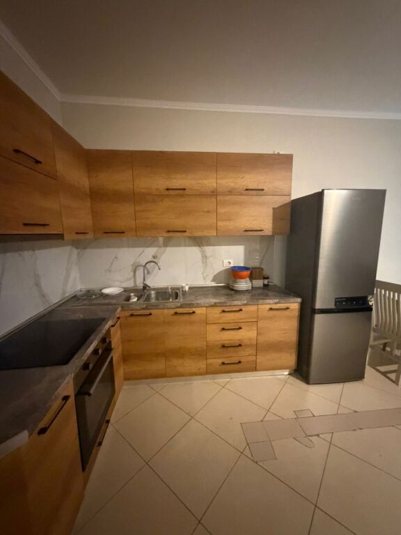 Jepet Apartament me qera