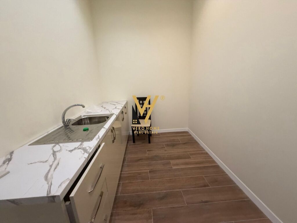 SHITET AMBIENT BIZNESI 222 M2 TE BUNKART 270.000 EURO