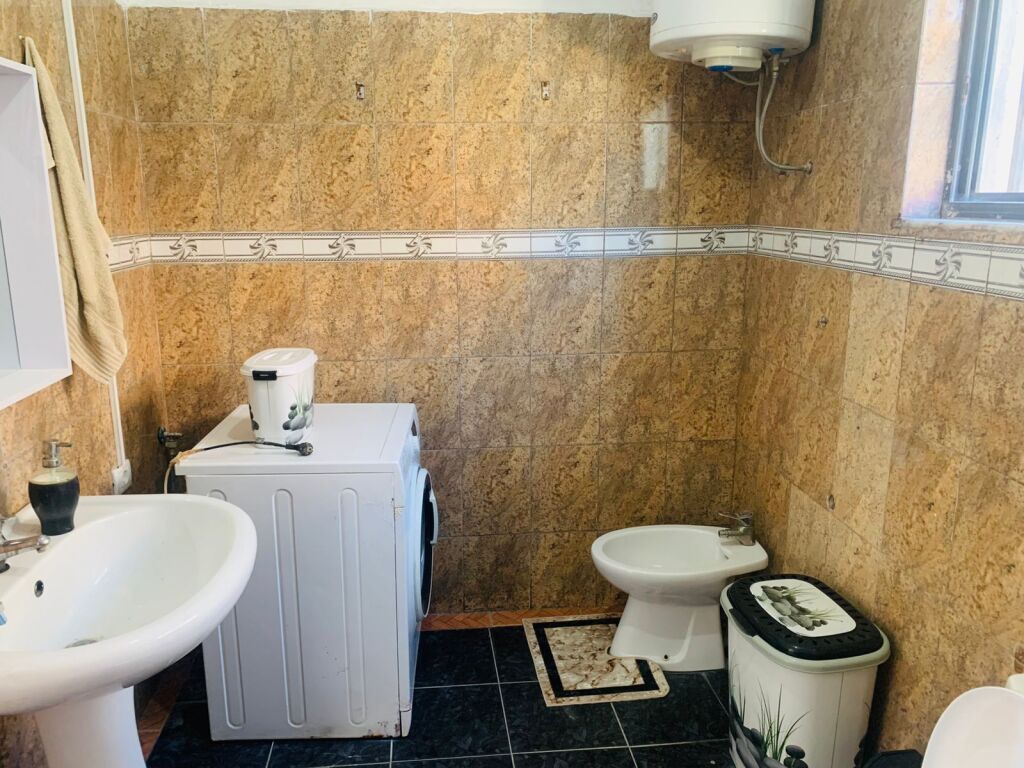 For rent 1st floor of a Private House at Royal Gaz, Former Kenete