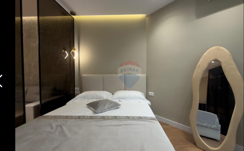 Apartament per shitje 1+1 tek Sheshi Skenderbej