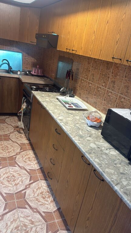 Jepet Me Qera Apartament 1+1+1 Ballkon