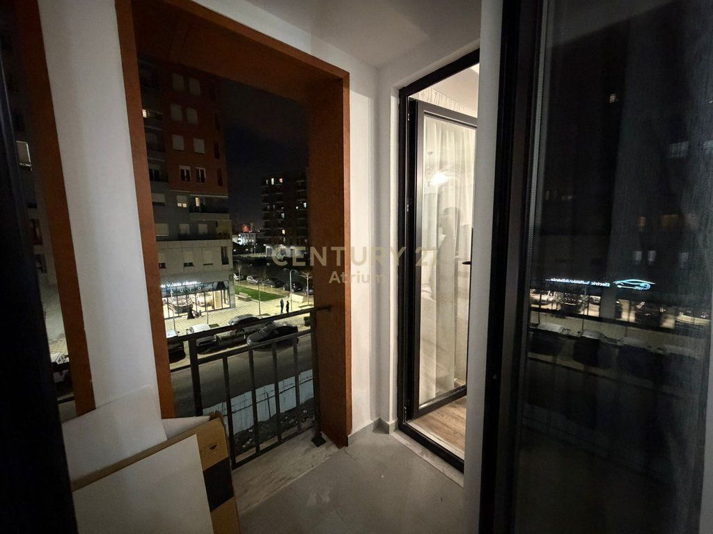 APARTAMENT ME QERA 1+1+BALLKON NE ASTIR TEK URBAN GATE