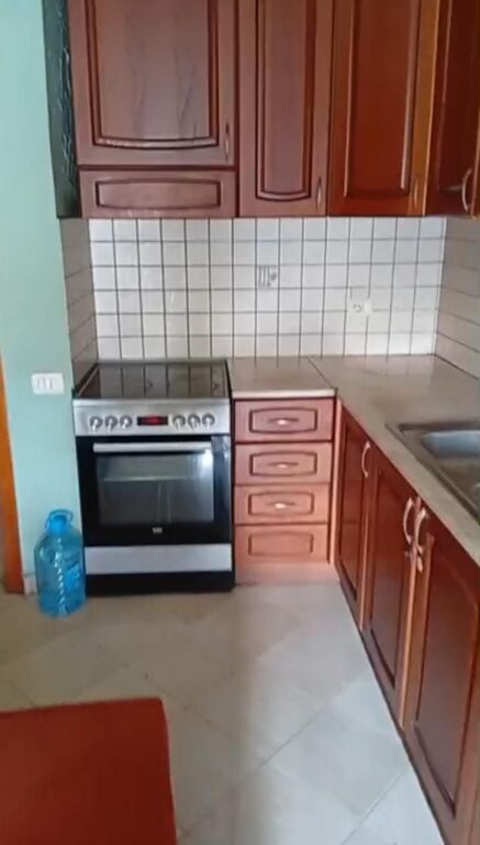 For rent Apartment 2+1, 5 Maj street behind Concord Center 500 thousand lek