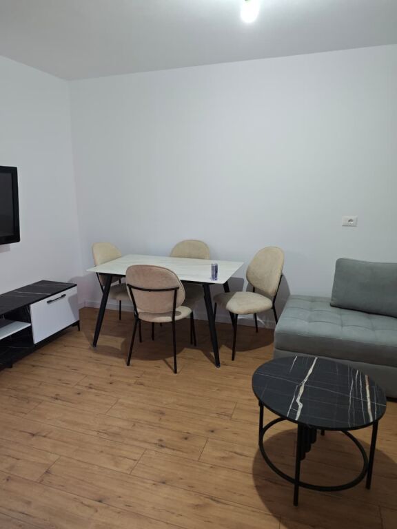 Apartament 2+1 me qira te Stadiumi Durres