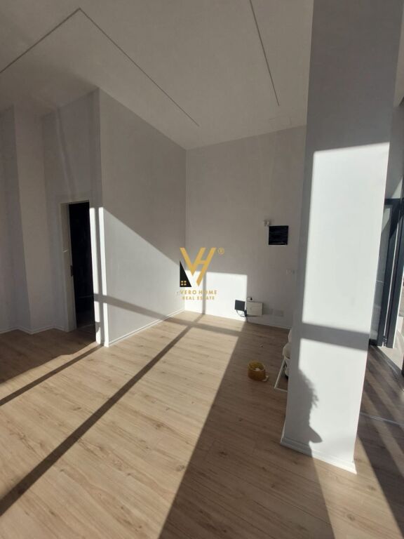 JEPET DYQAN 35 M2 ME QERA TE MINE PEZA 105.000 LEKE