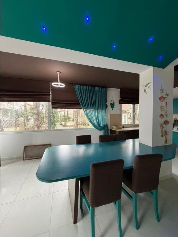 3-storey Villa For Sale in Qerret! 1,000,000 €