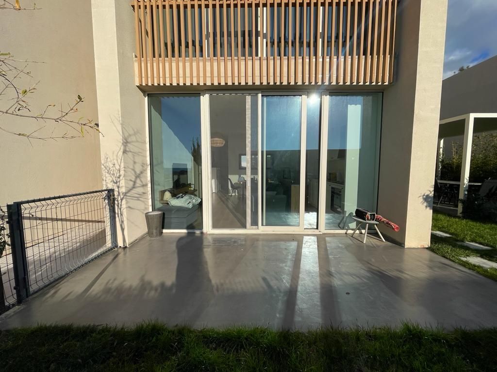 Shitet 2+1 ne Green Coast 1, rreshti 4