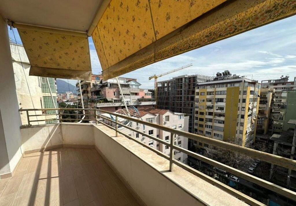 Appartamento 2+1+2 In Affitto A Bllok!