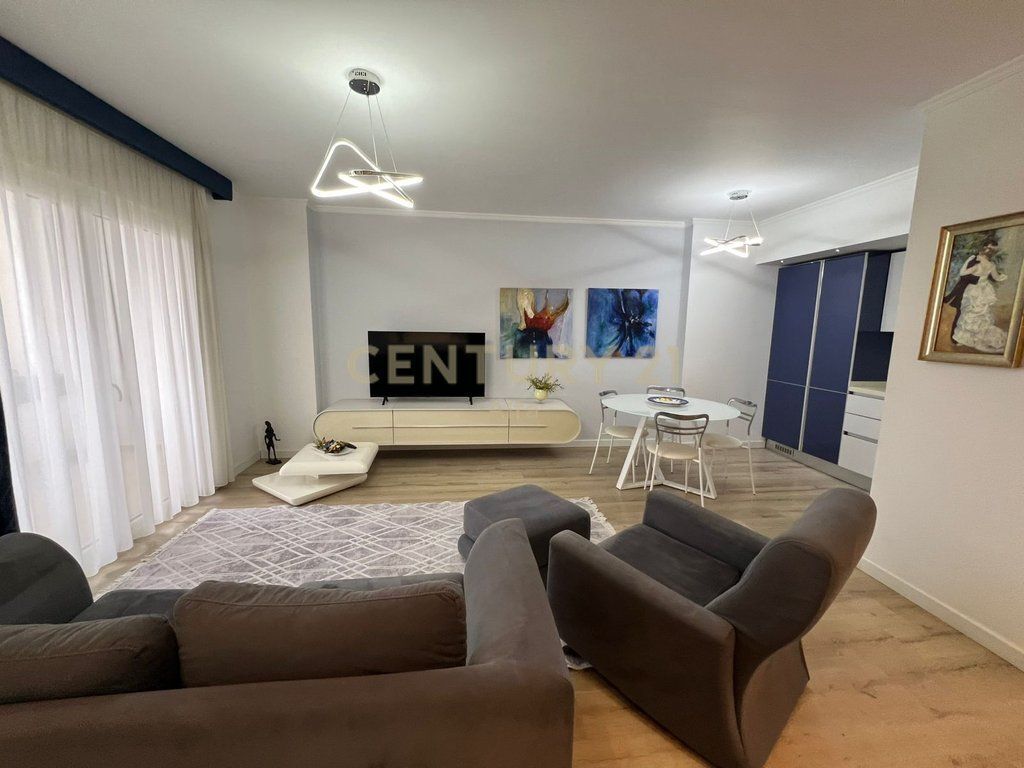 Appartamento 2+1+2 in Affitto a Brryl, Completamente Arredato