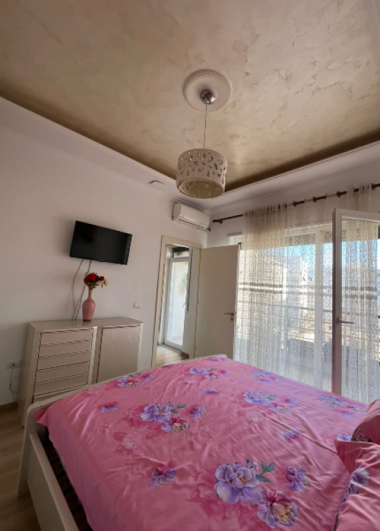 🏡 JEPET ME QIRA | APARTAMENT 1+1 — Rruga Frosina Plaku | Kompleksi Kontakt   