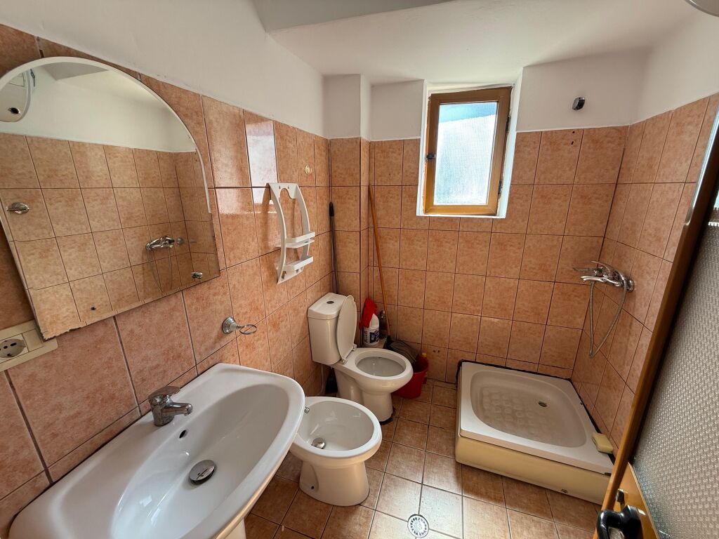 Jepet me qera apartament 1+1