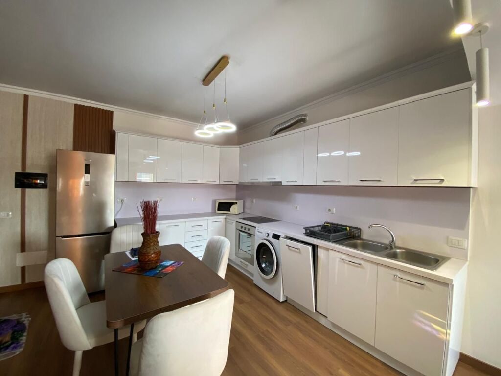 Apartament me Qira 2+1 ,Myslym Shyri