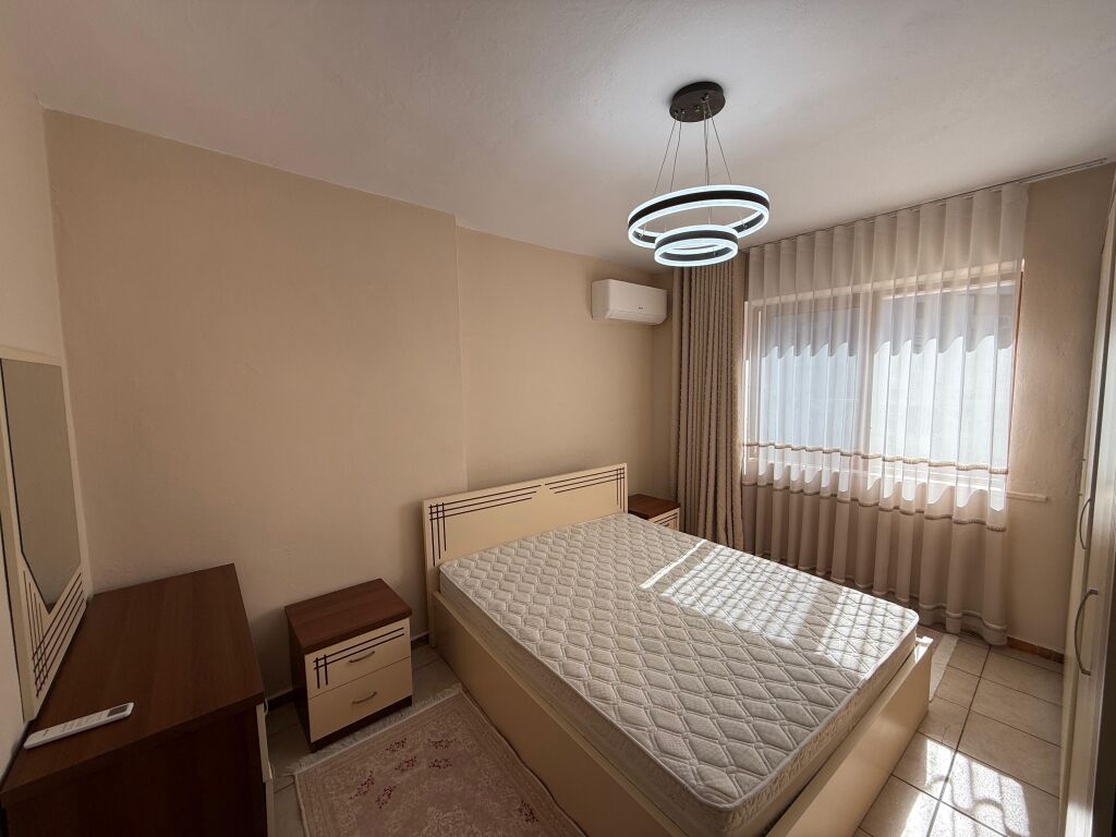 Jepet me qera apartament 1+1