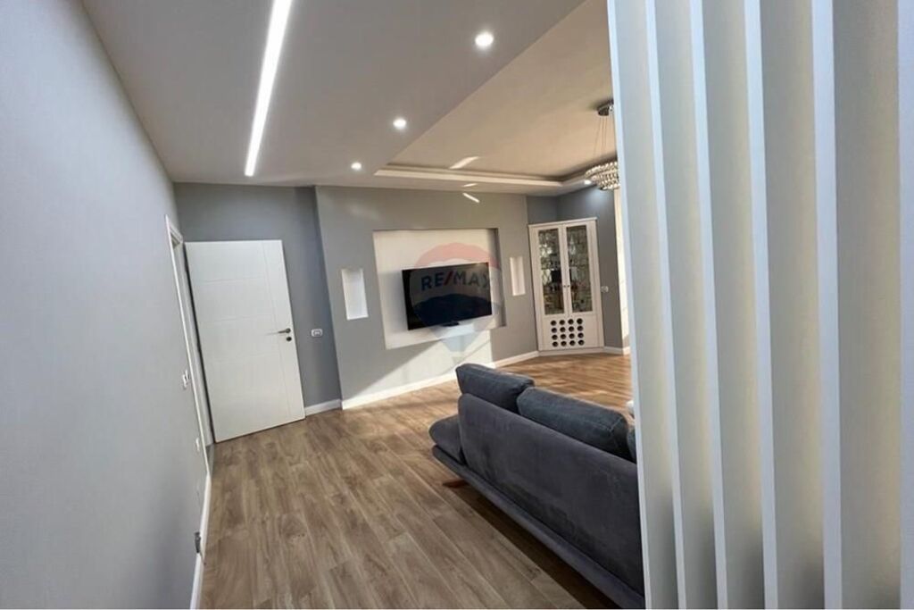Apartament për Shitje  2+1+2– Rruga e Thesarit, Fresk, Tiranë