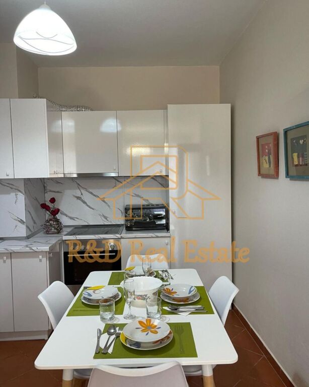 Affittasi appartamento 2+1 Petro Nini