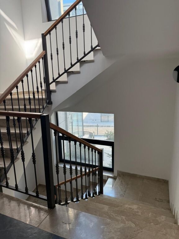 APARTAMENT 1+1+POST PARKIMI TEK TEGU