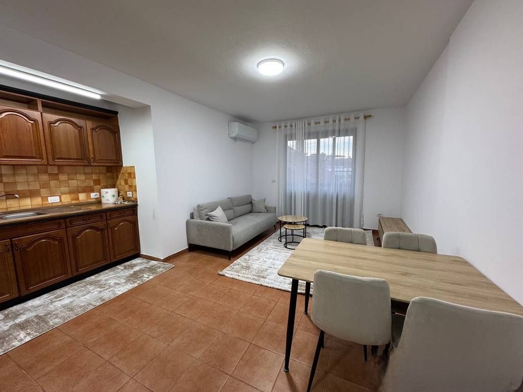 APARTAMENT 2+1 PER QIRA, XHAMIA E TABAKEVE!