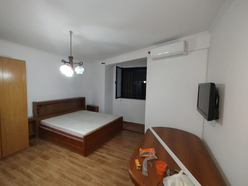 I rent a studio apartment near Dinamo stadium