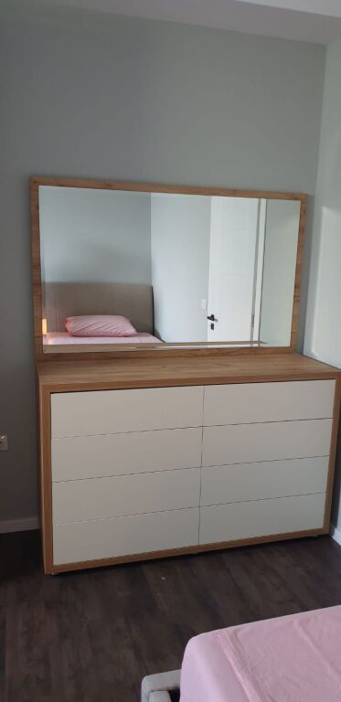 📣 QERA Apartament 1+1 📍 Midis Bulevardit Te Ri Dhe 5-Majit 🛣️ Rruga "Besa" ✨ 💶 Cmimi 45.000 Leke/Muaj