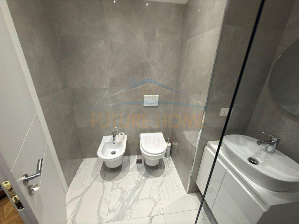 Qera, Apartament 1+1+Post Parkimi, Urban Gate