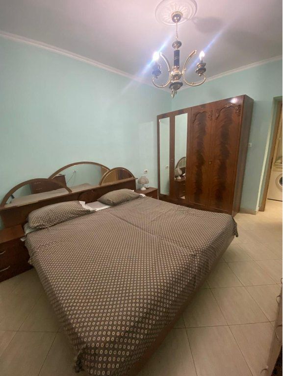 AFFITTASI APPARTAMENTO 3+1+2 IN VIA SAMI FRASHERI