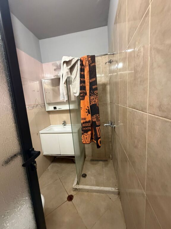 Jepet Apartament me qera