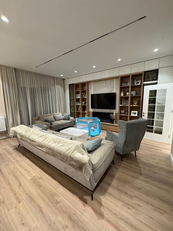 Apartament me qira 3+1+2+parkim+depo te Rezidenca 3D