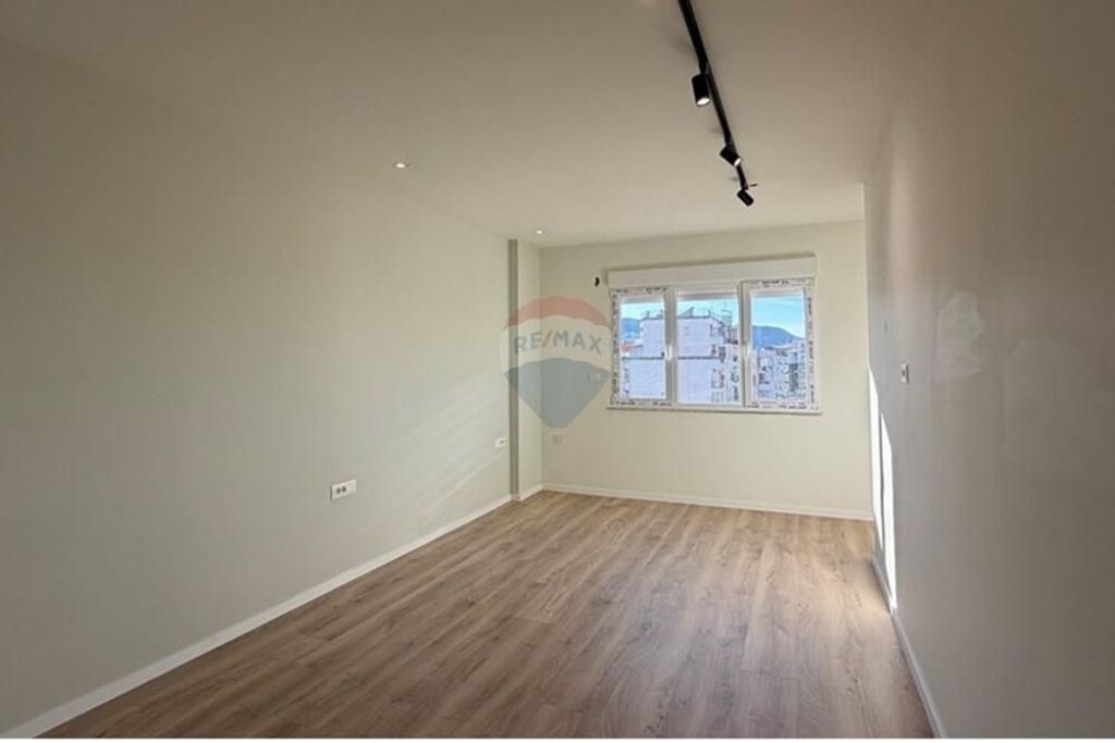 Studio Apartment - For Sale - Tirana Lake, Tirana