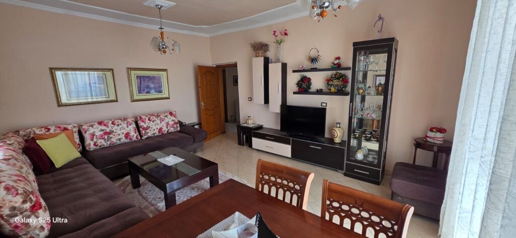 For rent entrance 1+1