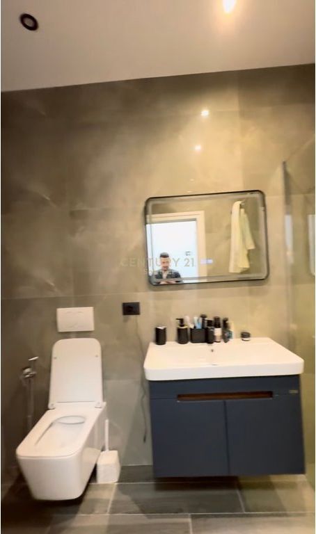 Apartament 2+1 per shitje prane Eleonores