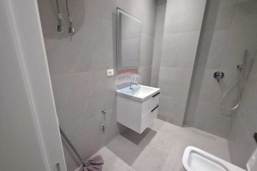 Appartamento - In Vendita - Via Mihal Grameno, Tirana