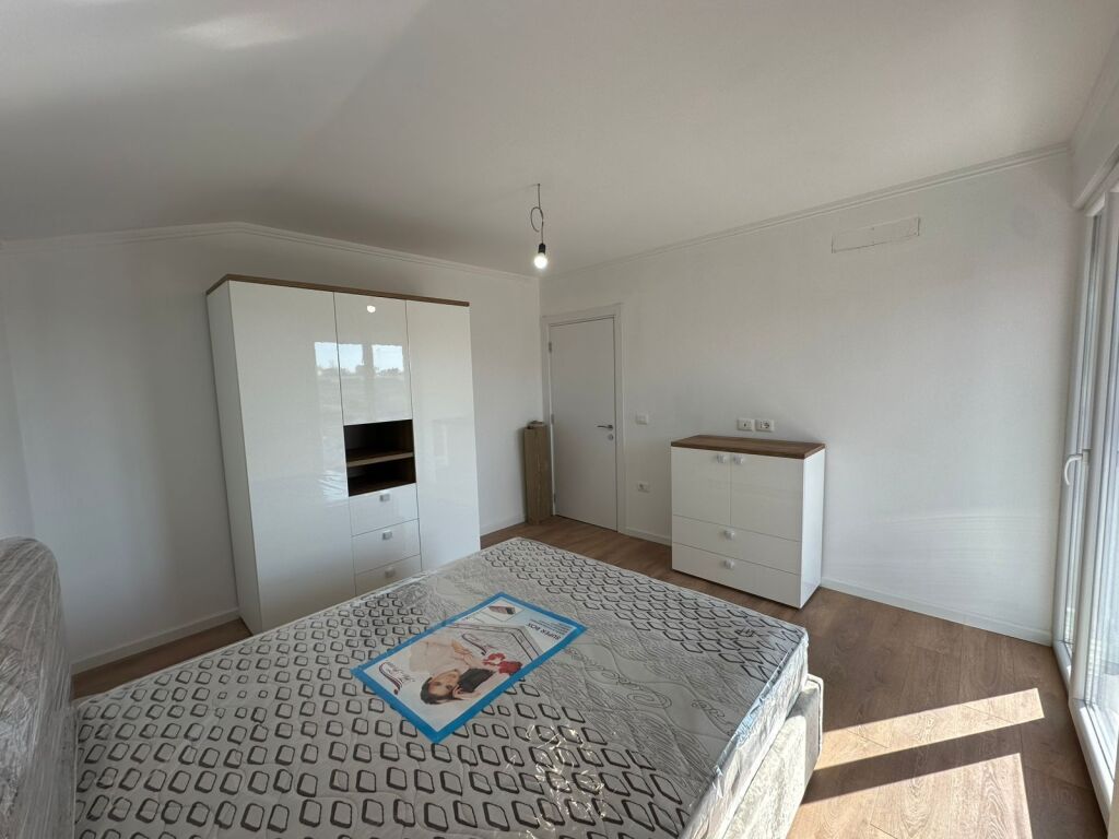 Appartamento 1+1+Parcheggio in affitto a Shkoze.